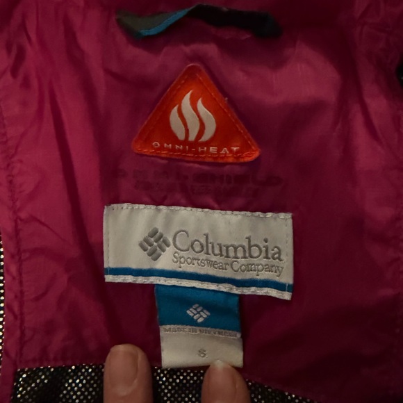 Columbia Women's Pink and Purple Vests Omni Heat - Picture 5 of 6